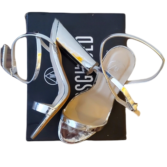 MissGuided Silver Strapped Heels - Picture 2 of 3